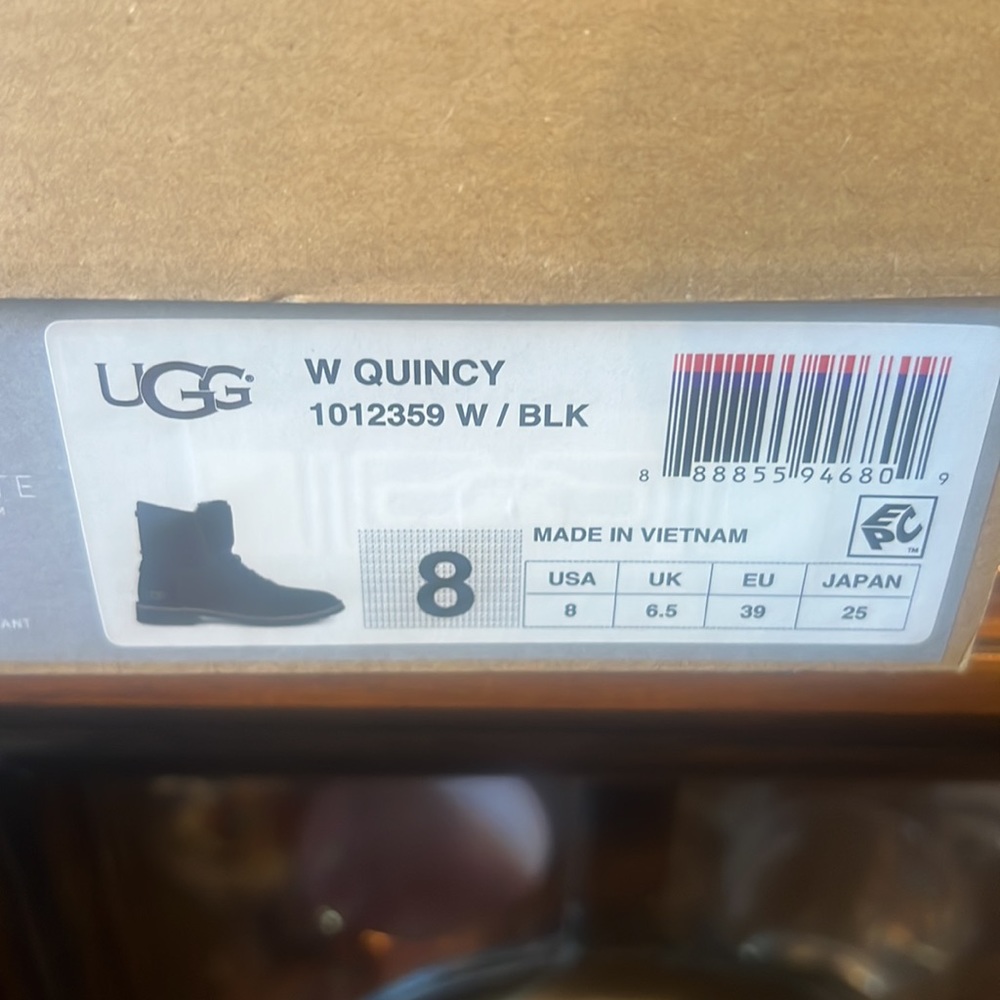 Ugg Quincy Boot. Worn Just A Few Times. Size 8 - image 6